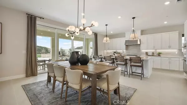 Valencia, CA 91354,24335 Calle La Roca