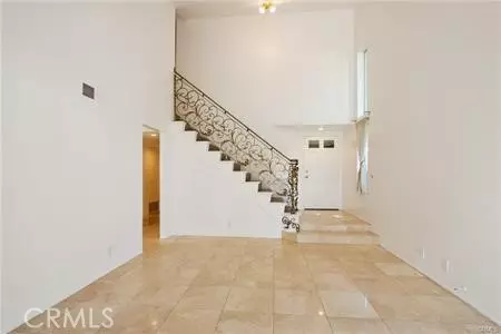 Irvine, CA 92612,152 Stanford CT #76
