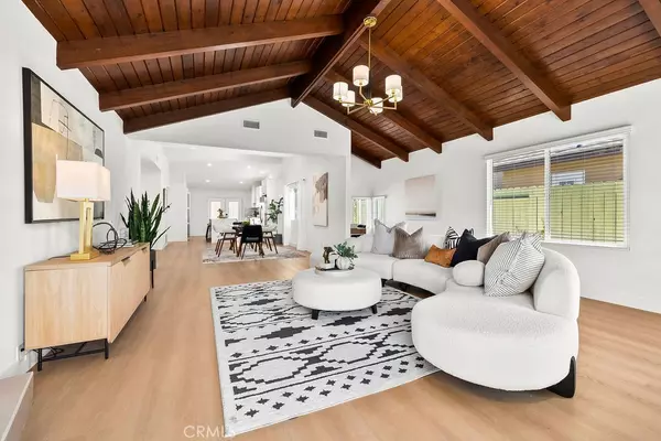 20862 Lancelot LN, Huntington Beach, CA 92646