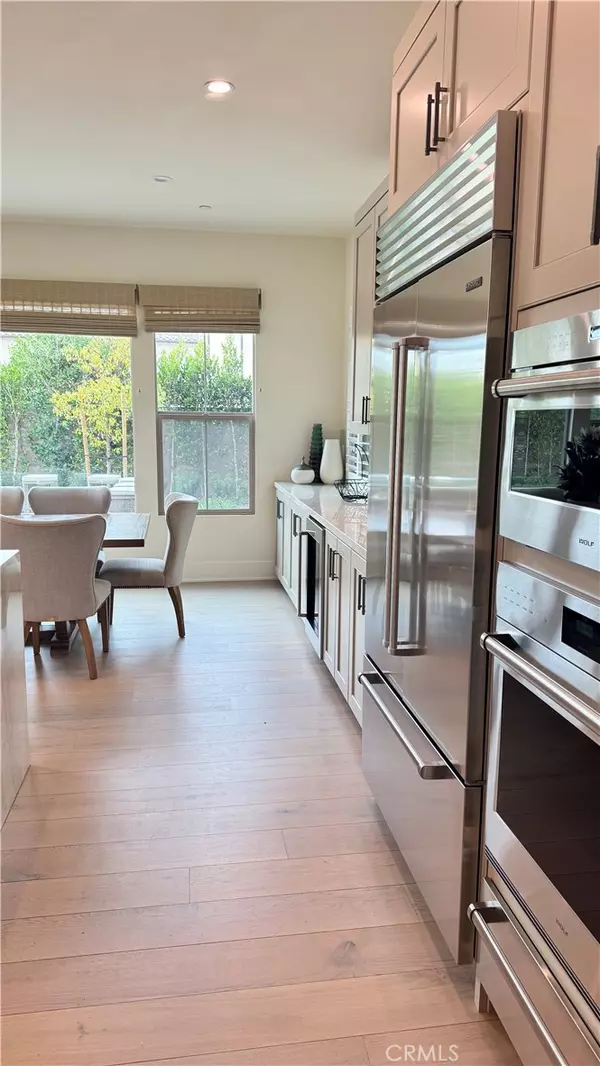 Irvine, CA 92602,56 Suede