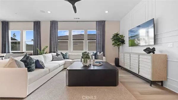 Valencia, CA 91354,29610 Paseo Capilla