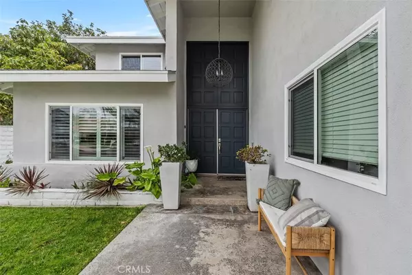 Tustin, CA 92780,13772 Ridgecrest Cir