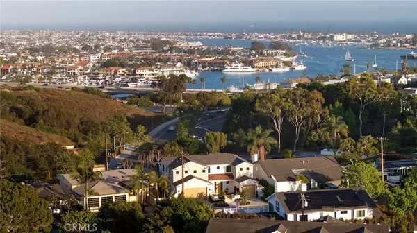 702 Saint James PL, Newport Beach, CA 92663