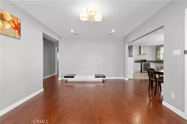 Santa Ana, CA 92704,4512 W Watkins