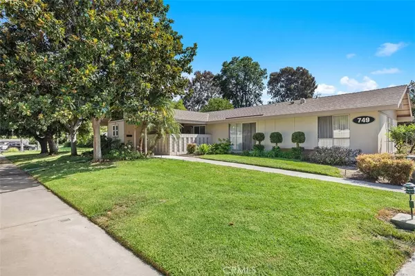 Laguna Woods, CA 92637,749 Avenida Majorca #B