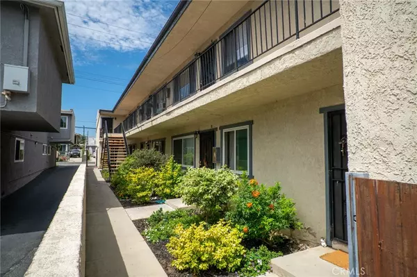 Long Beach, CA 90804,920 Loma AVE