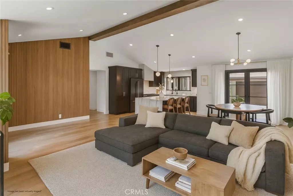 Costa Mesa, CA 92627,366 Esther ST