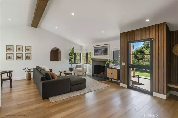 Costa Mesa, CA 92627,366 Esther ST