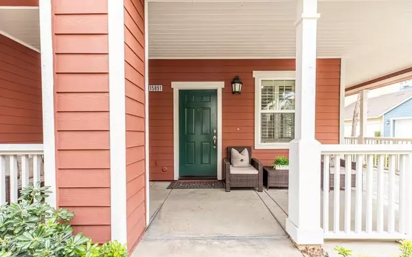 Chino, CA 91708,15891 Birdfeeder