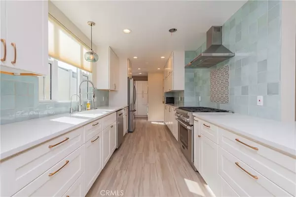 9836 Pali AVE, Tujunga, CA 91042