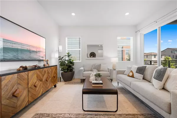 Irvine, CA 92618,189 Sash #189