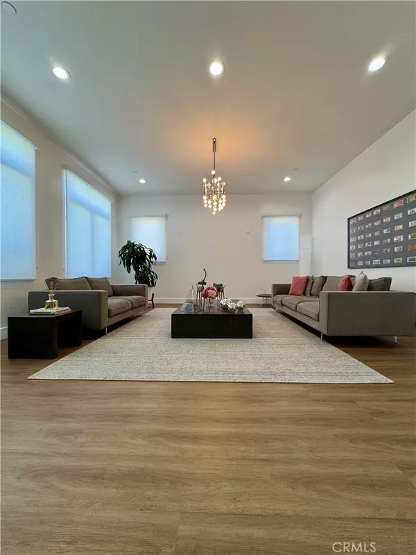 North Tustin, CA 92780,14142 Dall LN