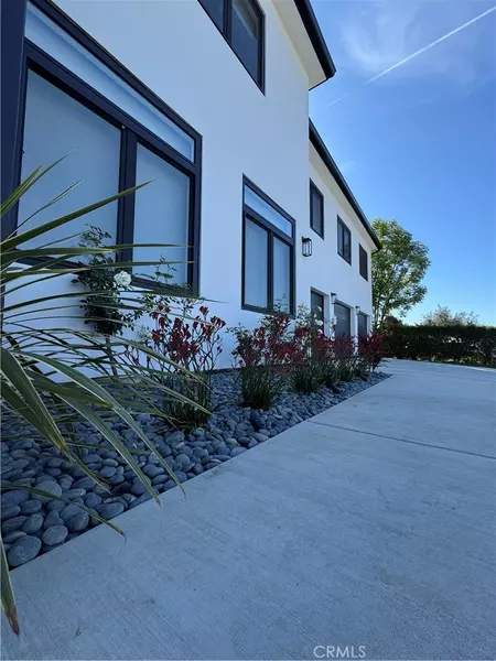 14142 Dall LN, North Tustin, CA 92780