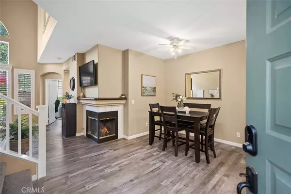 Aliso Viejo, CA 92656,71 Waxwing LN