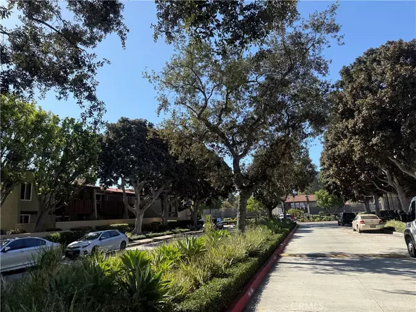1040 W MacArthur BLVD #51, Santa Ana, CA 92704
