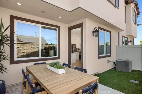 Westminster, CA 92683,7023 Solara WAY