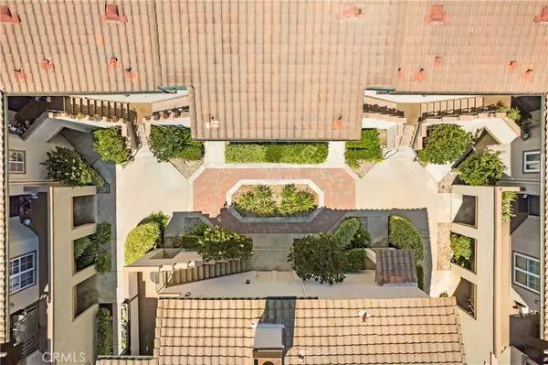 Rancho Santa Margarita, CA 92688,73 Via Ermitas