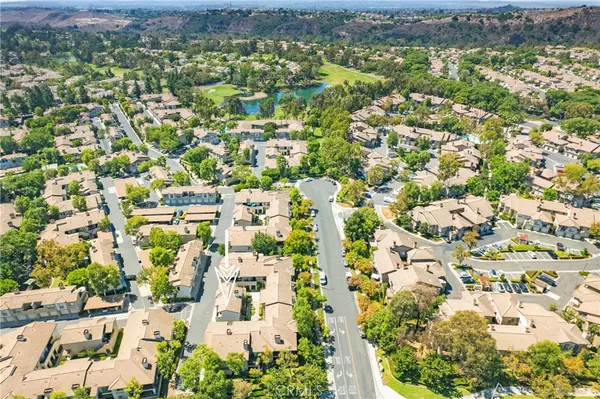 Rancho Santa Margarita, CA 92688,73 Via Ermitas