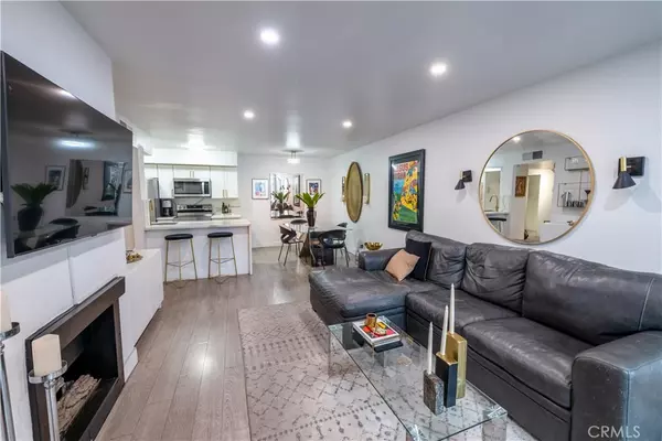 906 Doheny DR #303, West Hollywood, CA 90069