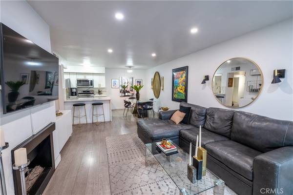 906 Doheny DR #303, West Hollywood, CA 90069