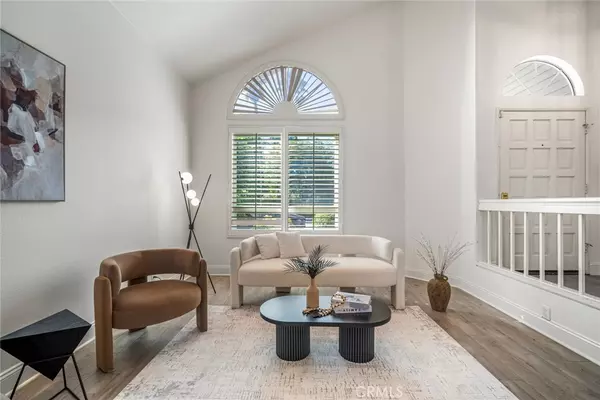 Mission Viejo, CA 92692,26732 Trasmiras