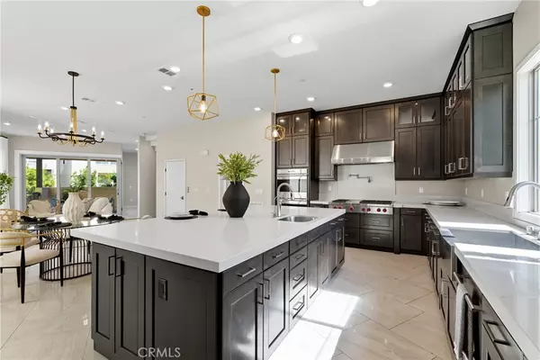 Irvine, CA 92618,186 Stellar