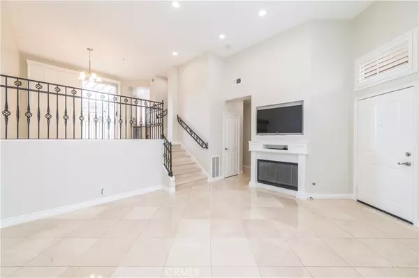 1405 Reggio Aisle, Irvine, CA 92606