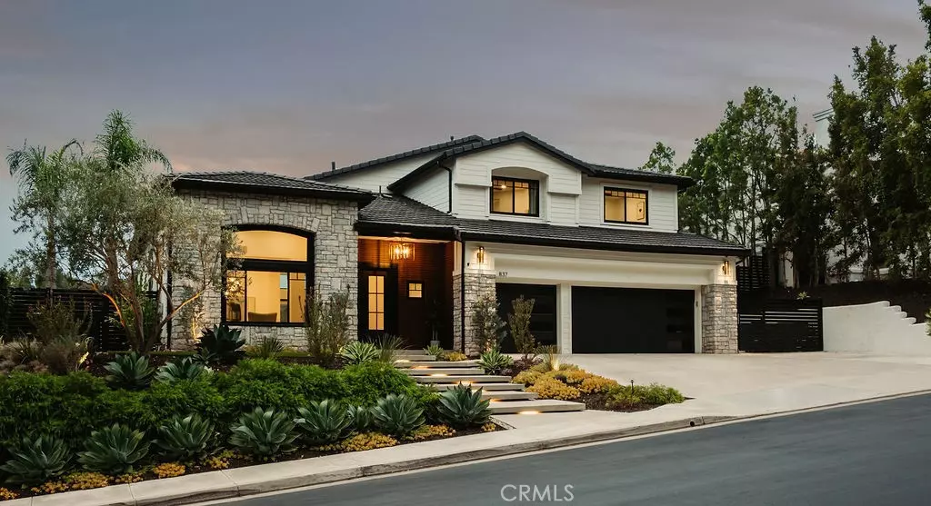 Anaheim Hills, CA 92808,837 S Canyon Mist Lane