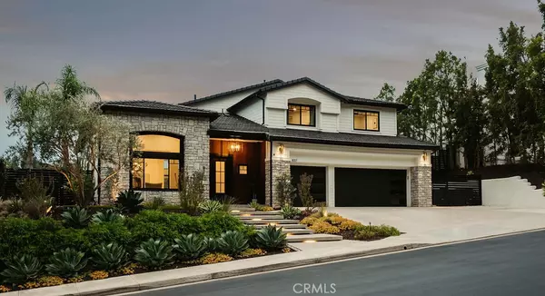 837 S Canyon Mist Lane, Anaheim Hills, CA 92808