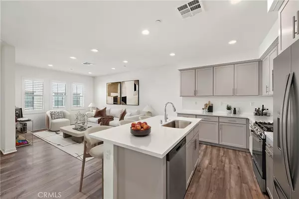 Lake Forest, CA 92610,420 Coyote Pass