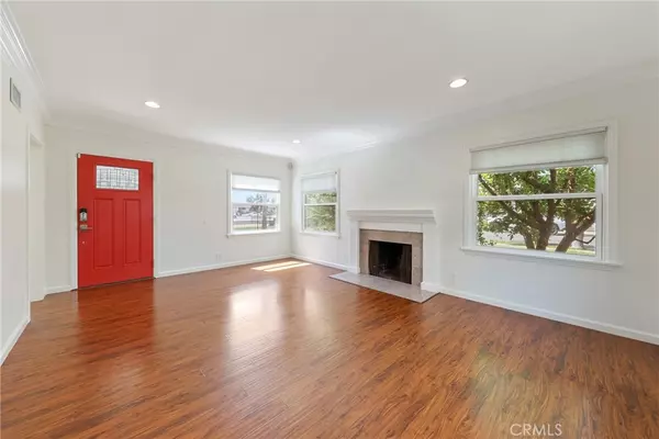 Orange, CA 92868,127 N Little Main St