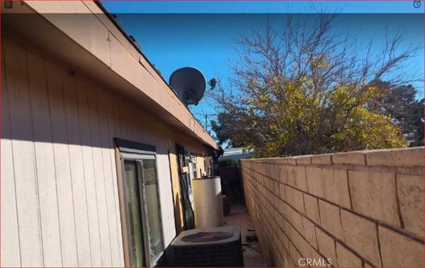 Victorville, CA 92395,14166 Riviera DR