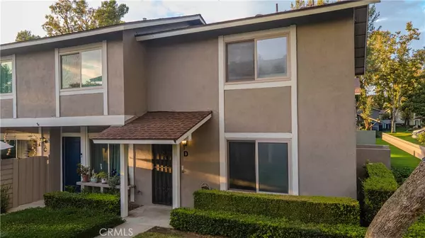 Anaheim, CA 92807,1726 N Oak Knoll N #D