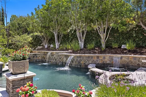 14 Marchin DR, Coto De Caza, CA 92679