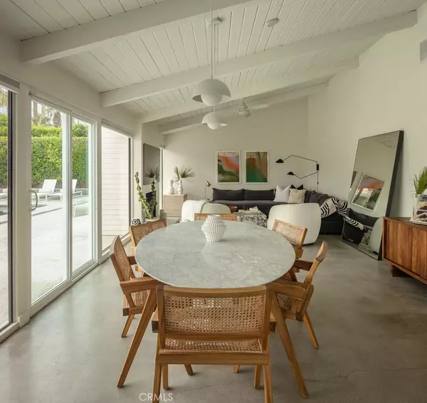 Palm Springs, CA 92264,965 E Twin Palms
