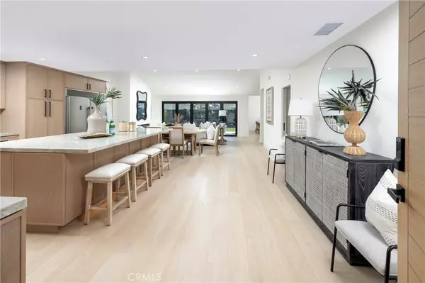 Rossmoor, CA 90720,2872 Aceca Drive