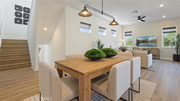 Irvine, CA 92618,58 Dudley