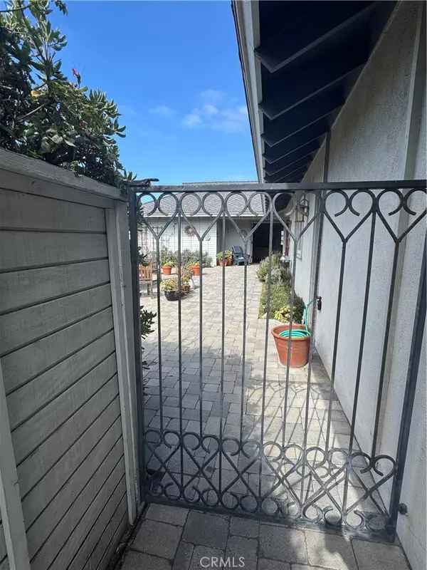 San Clemente, CA 92672,217 Via Ballena