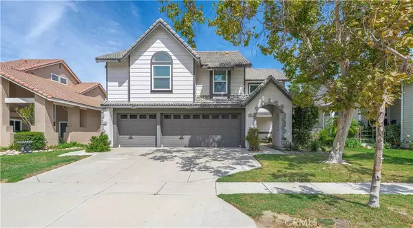 2985 Amber DR, Corona, CA 92882