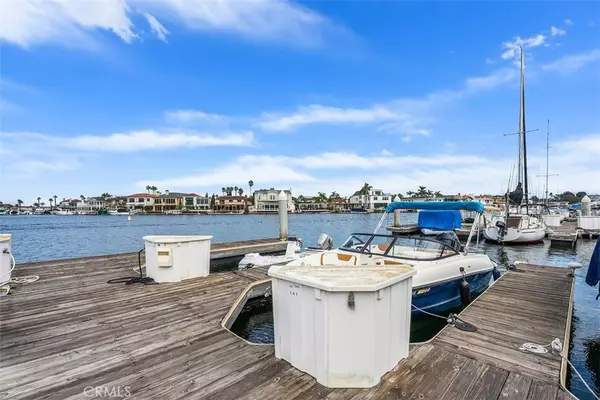 4045 Warner Ave, Huntington Beach, CA 92649