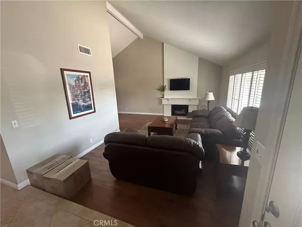 Tustin, CA 92780,2081 Nantucket Place