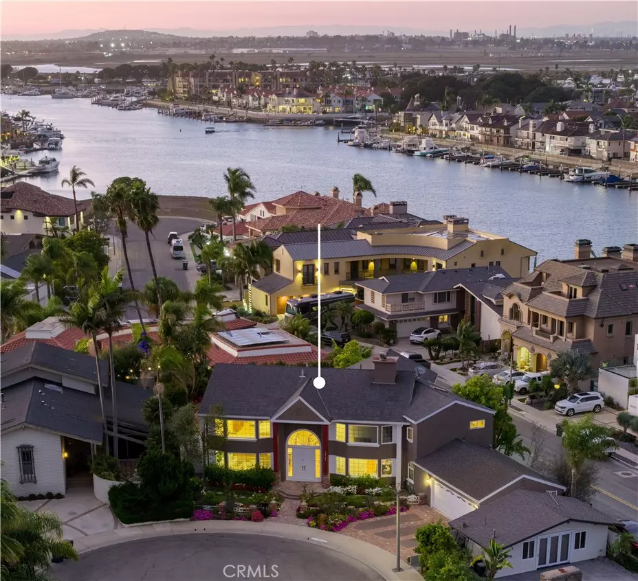 Huntington Beach, CA 92649,16502 Mariana CIR