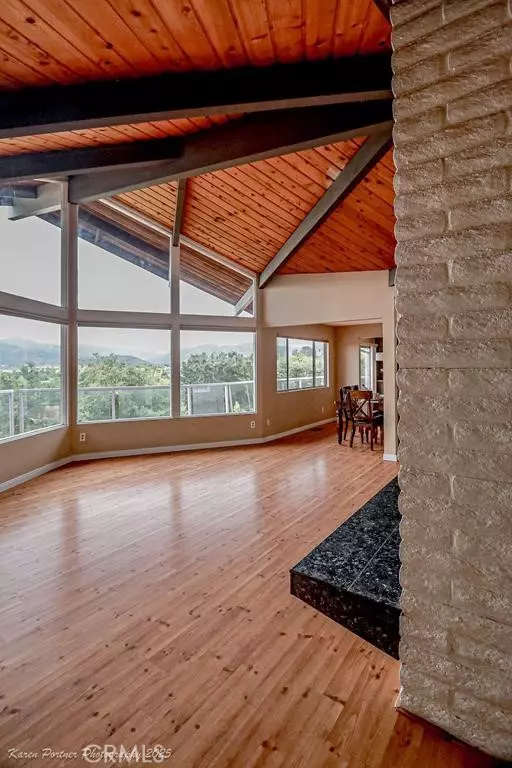 Escondido, CA 92027,2373 Carroll LN
