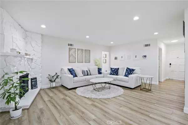 Hacienda Heights, CA 91745,15813 Lonecrest DR