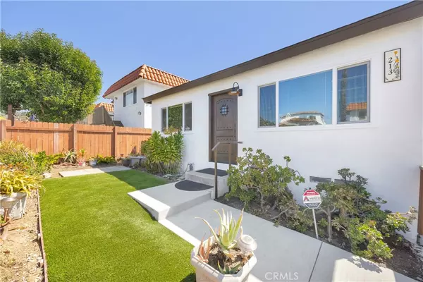San Clemente, CA 92672,213 Unit A Avenida Rosa