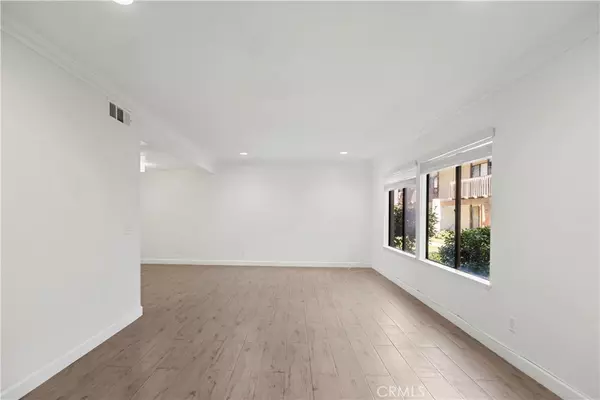 Cerritos, CA 90703,16118 Rockyriver LN