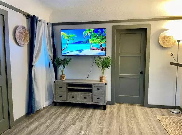 Long Beach, CA 90804,1363 1361 Ximeno