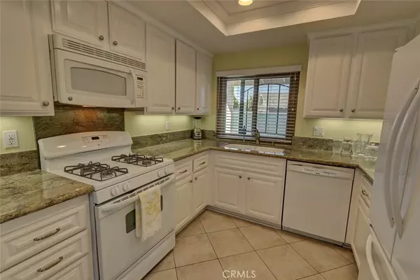 Huntington Beach, CA 92646,8856 526C Sutter