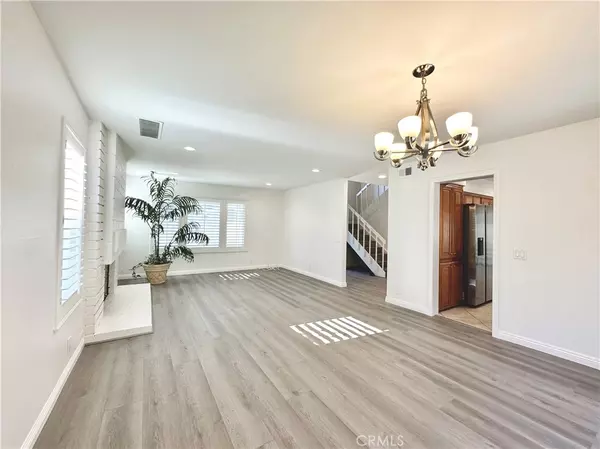 Irvine, CA 92612,54 Gillman St