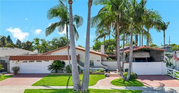 10200 Peregrine CIR, Fountain Valley, CA 92708